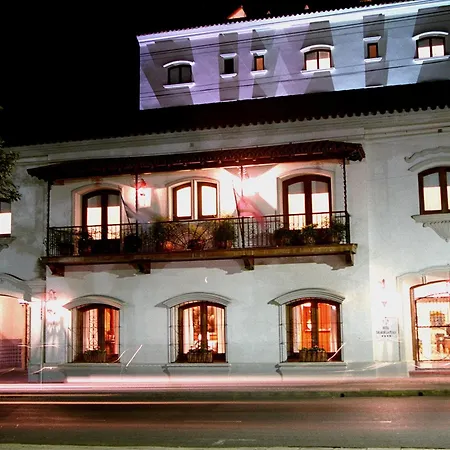 Solar De La Plaza-2